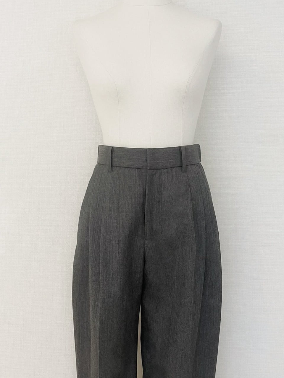 クロップドテーパードパンツ Louis