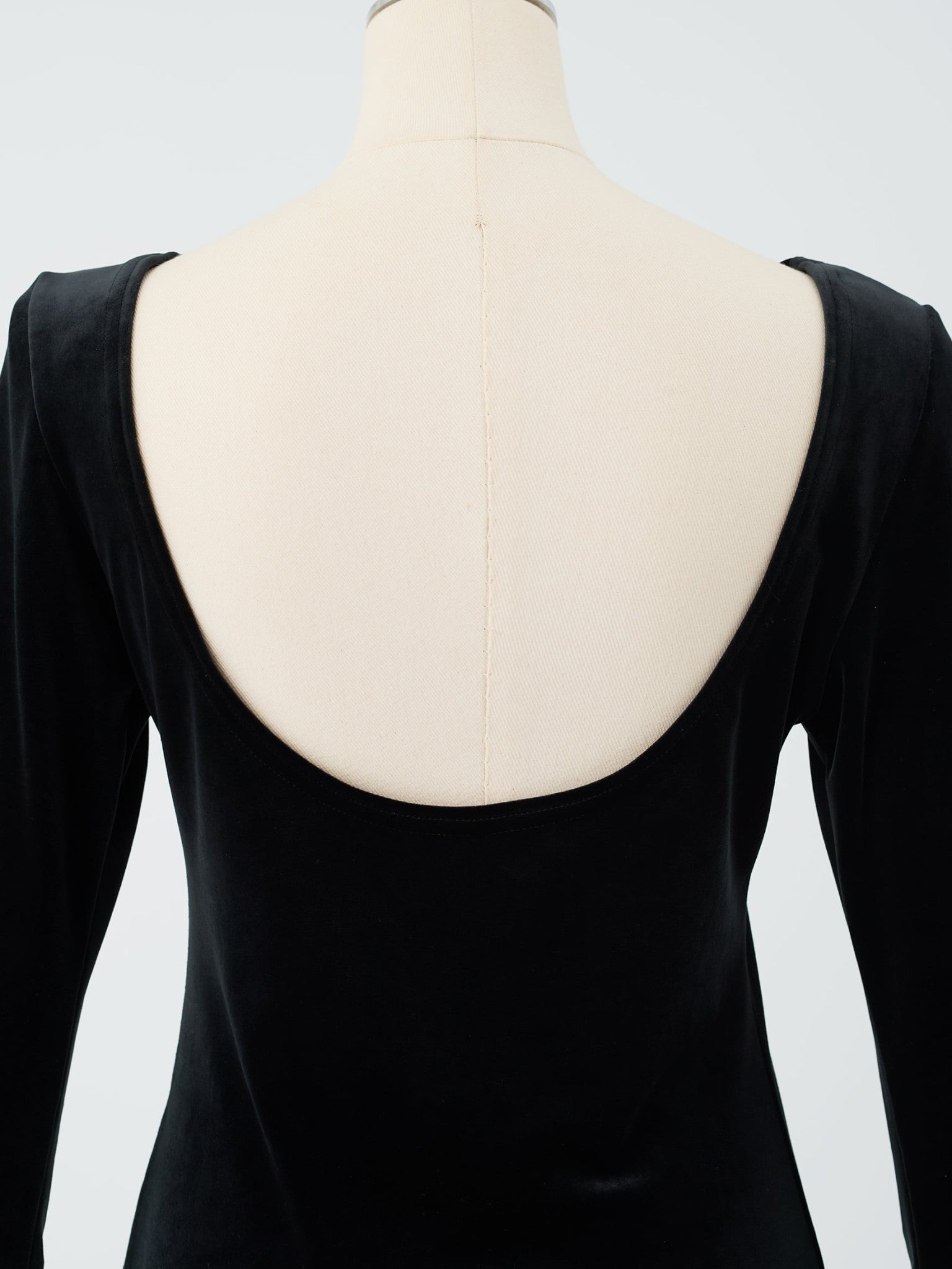 バックオープンベロアトップス Riane