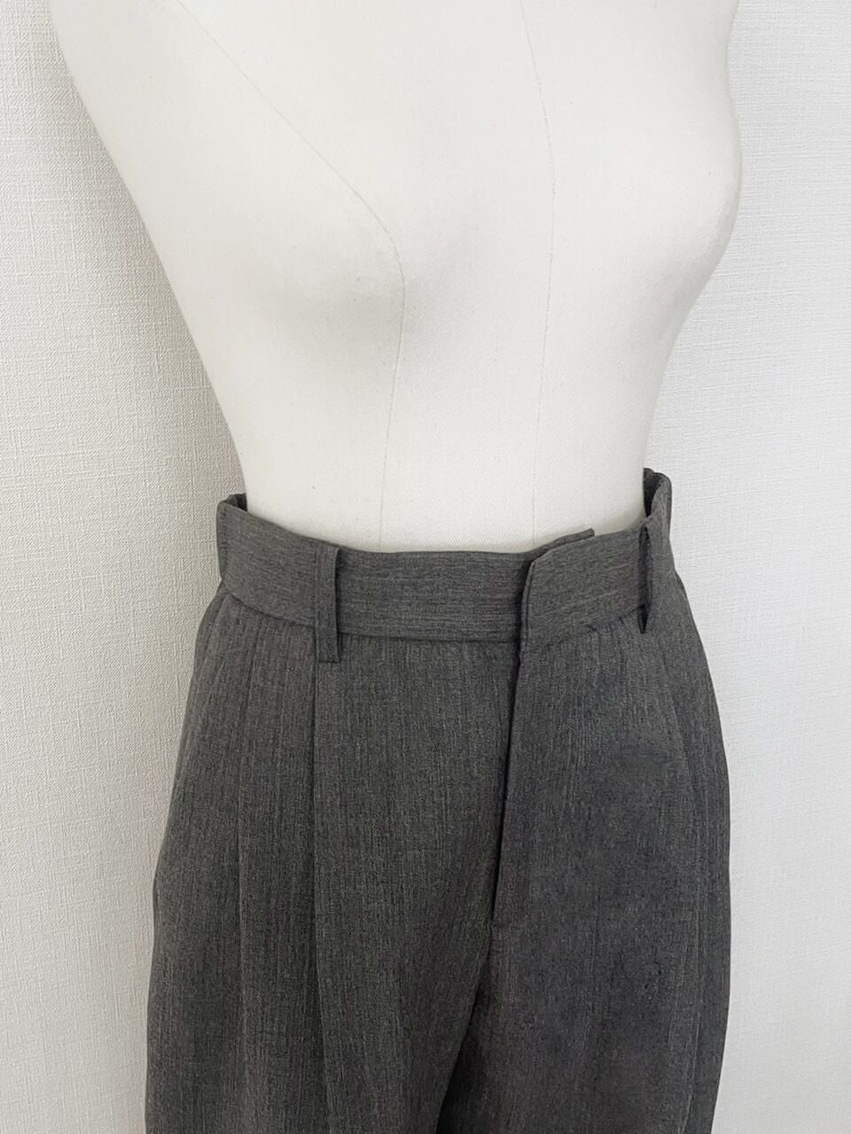 クロップドテーパードパンツ Louis