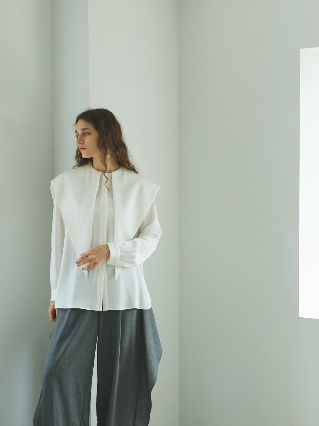 ロングカラーセーラーブラウス Agnes