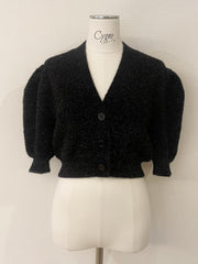 BLACK / FREE