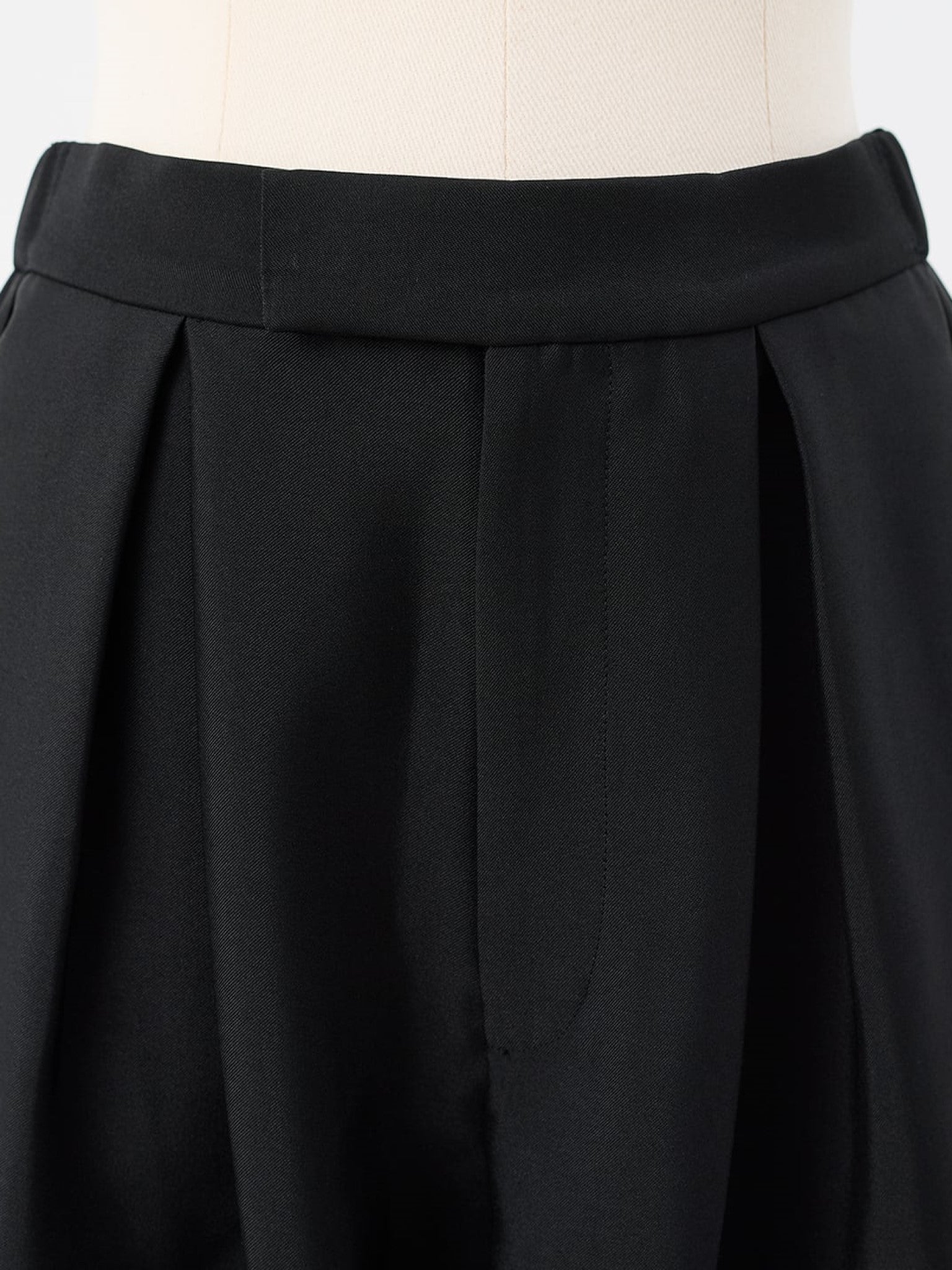 Satin Cocoon Pants Juline