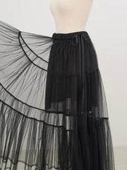 BLACK / FREE