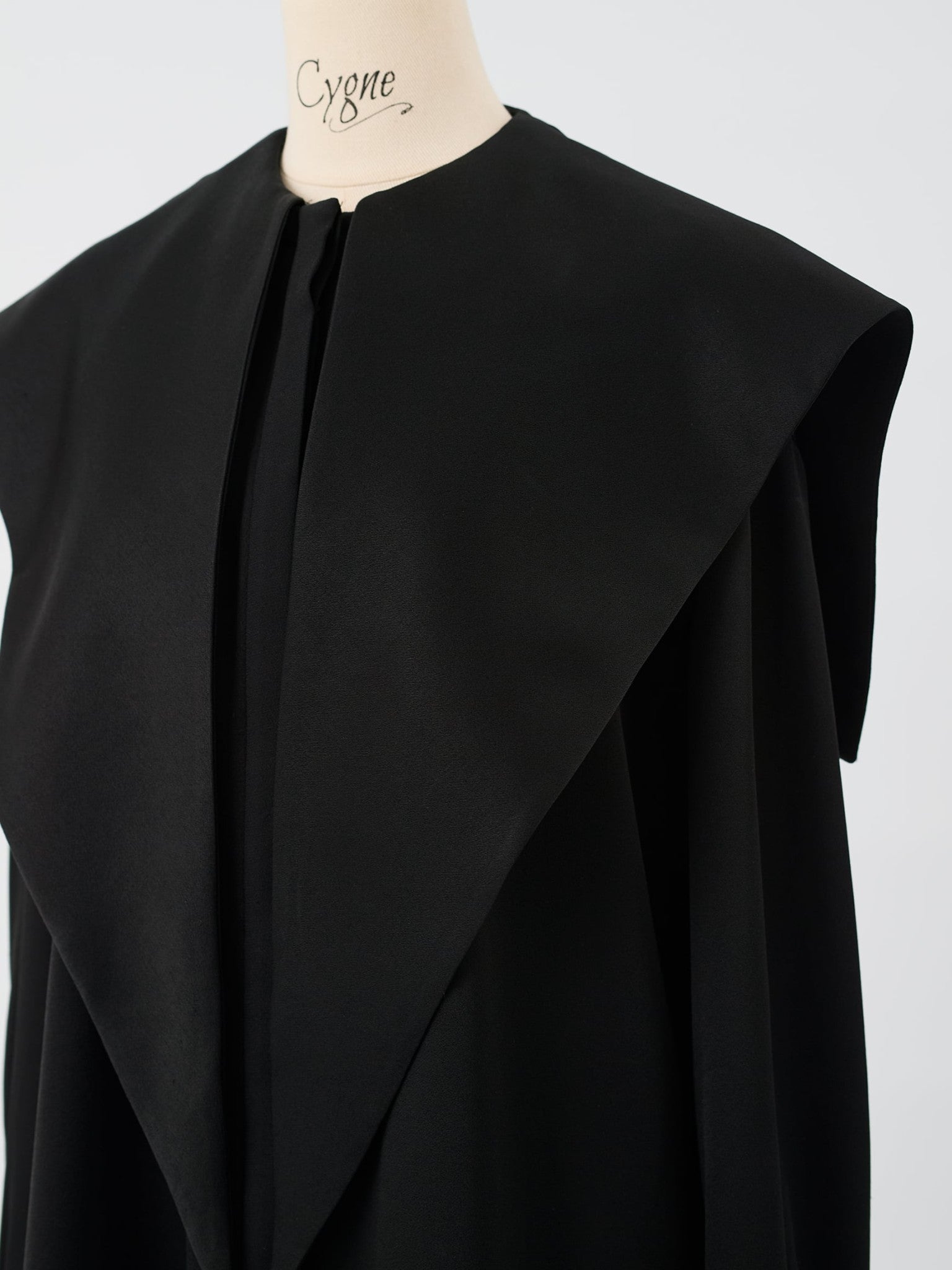 ロングカラーセーラーブラウス Agnes