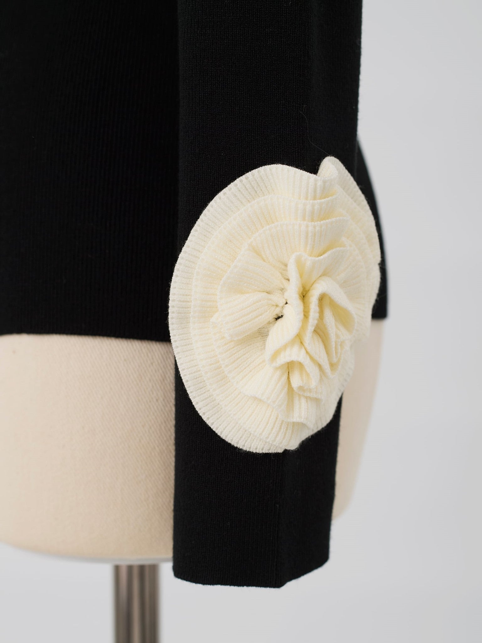 ローズタートルニット ette