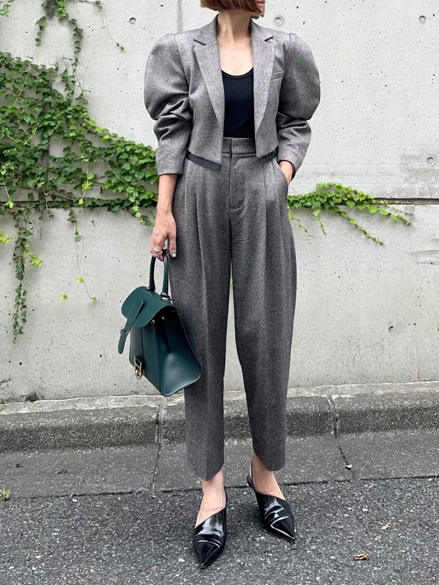 Lionel Curved Sleeve Short Jacket