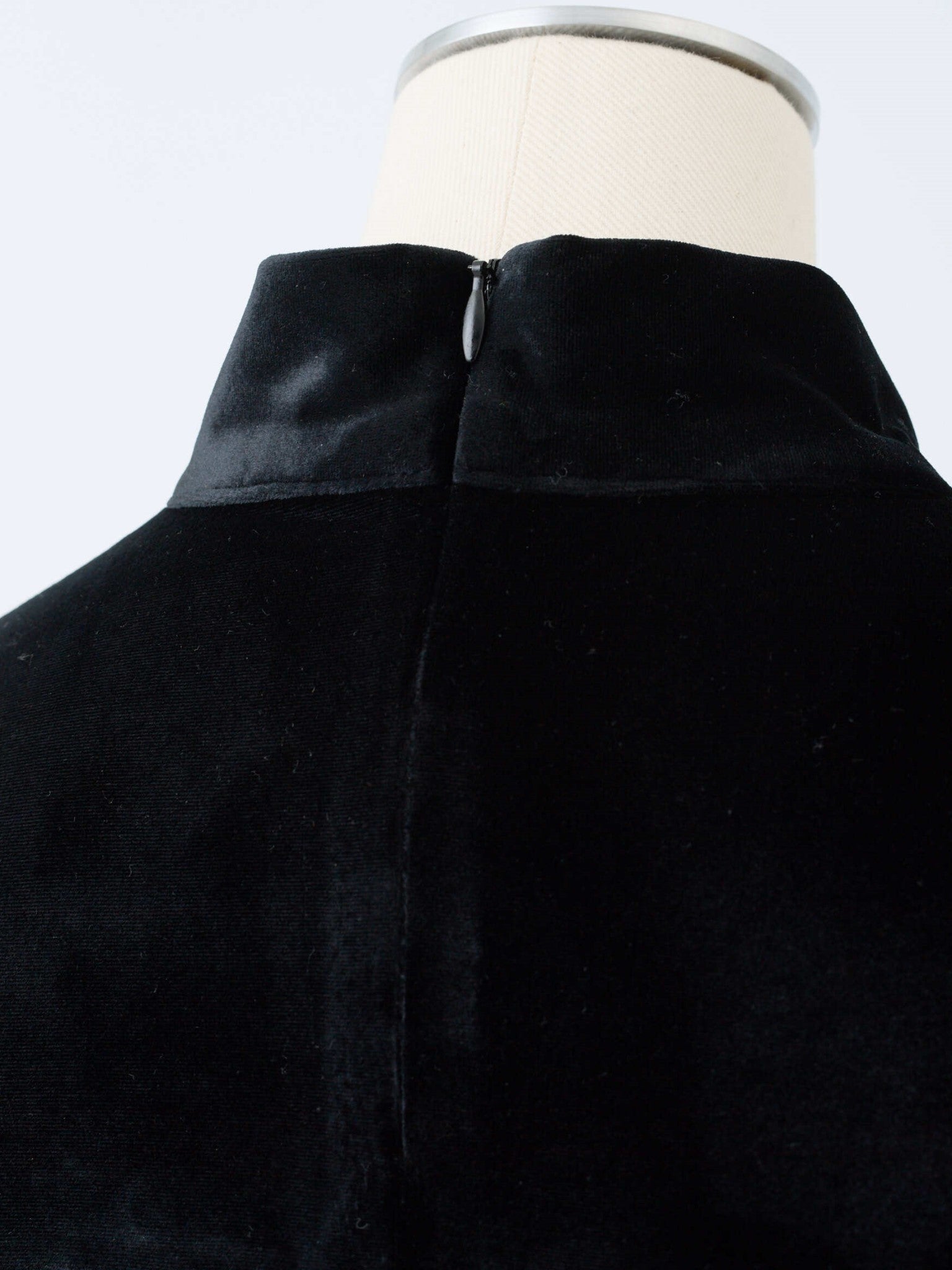 ベロアフロントフリルトップス Angeli