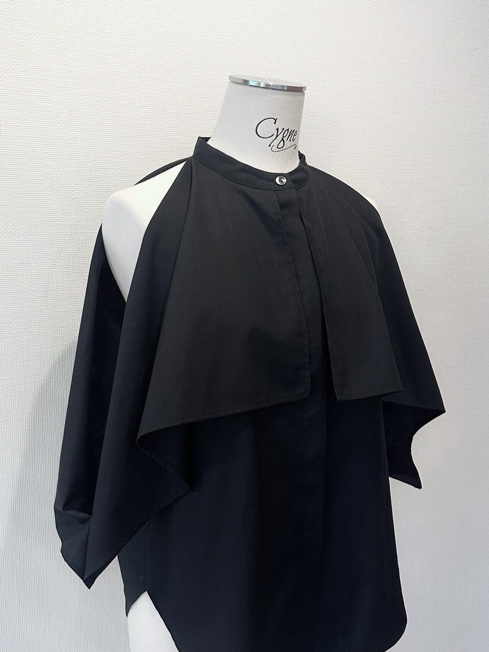 Maria open shoulder blouse