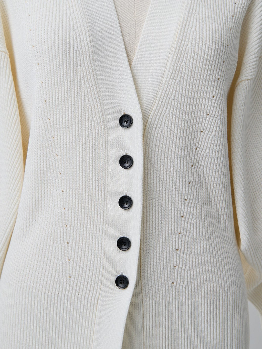 ニットカーディガン Aimy