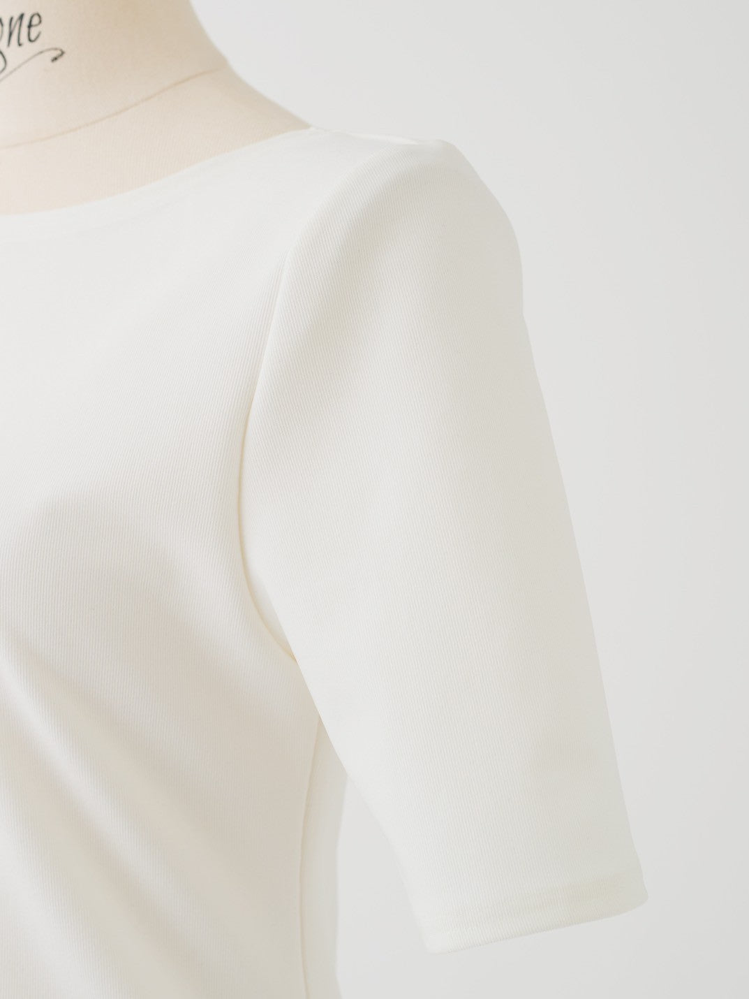 バックコンシャスパワショルトップス Alex