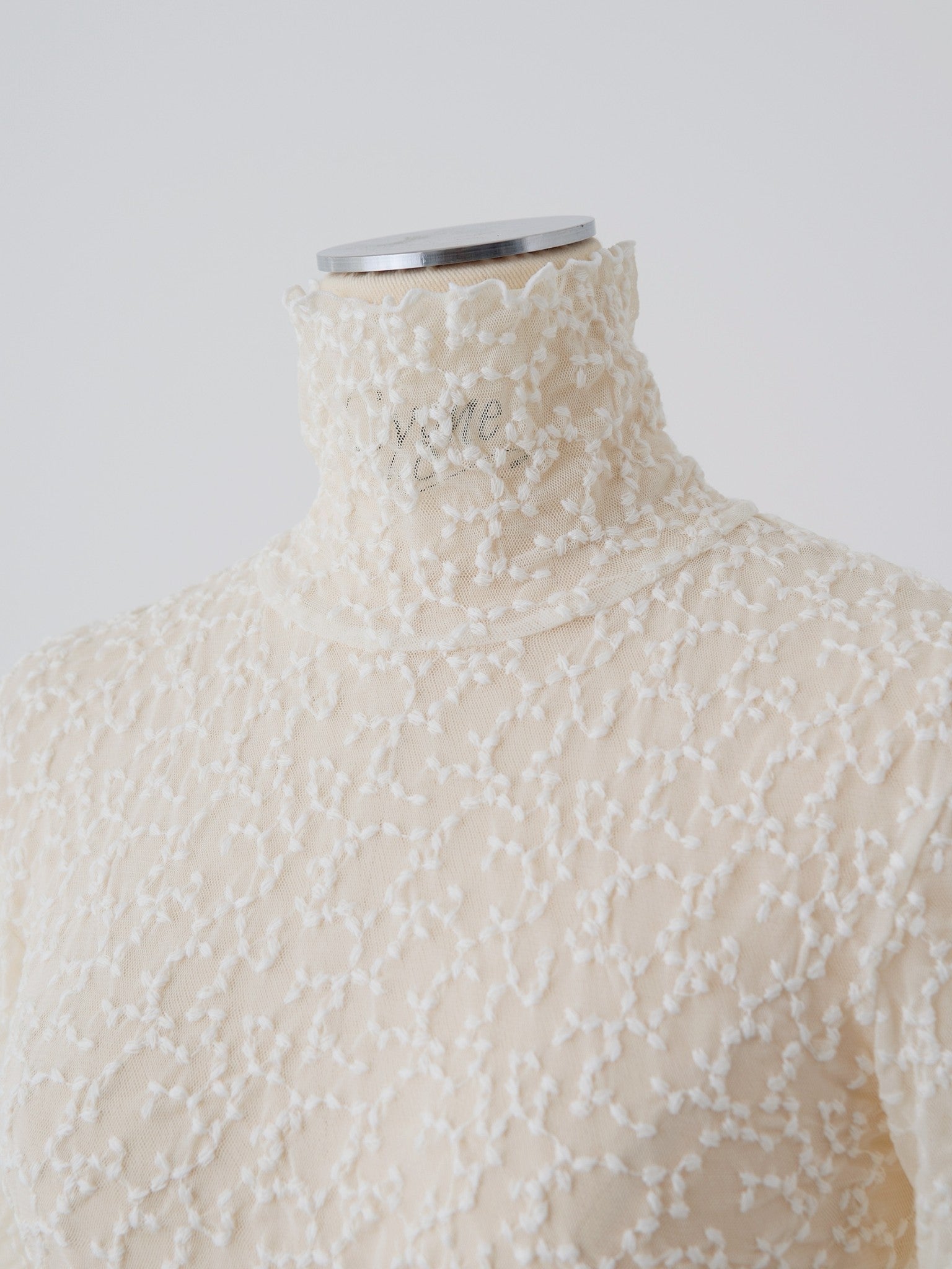 チュールレーストップス Cassy