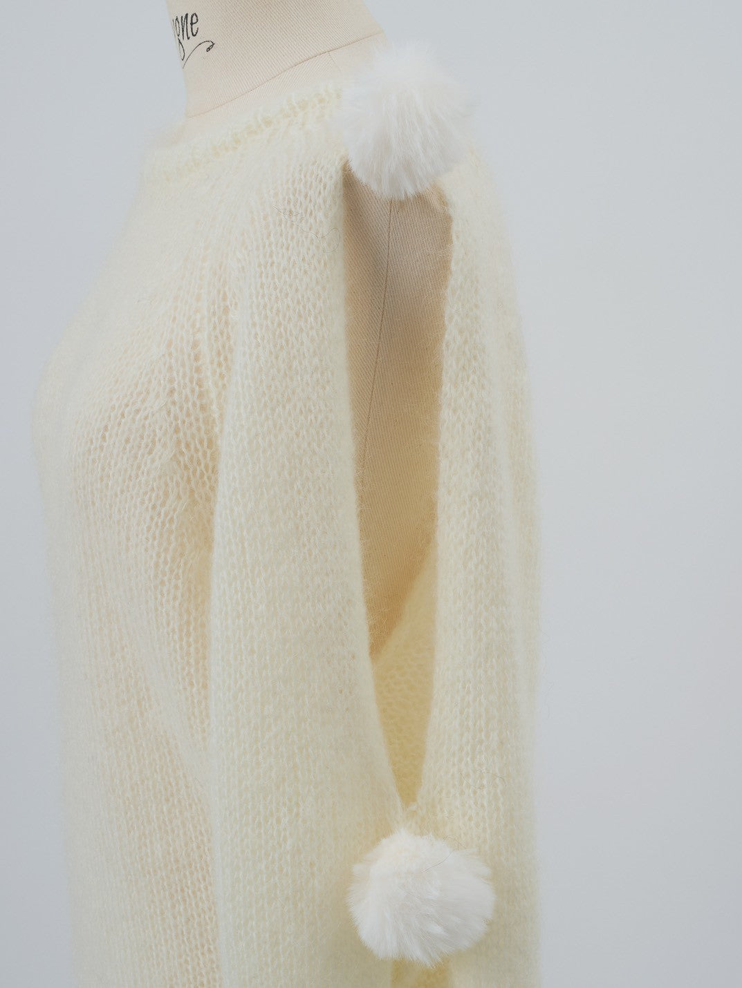 ファーポンポンニット ene