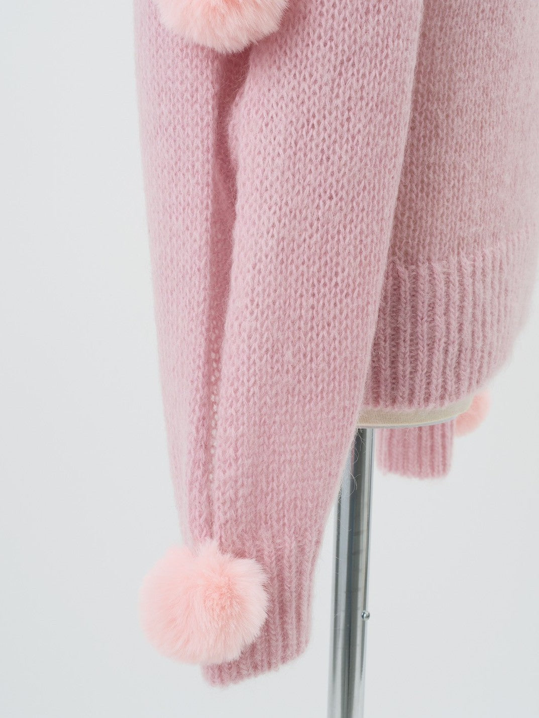 ファーポンポンニット ene