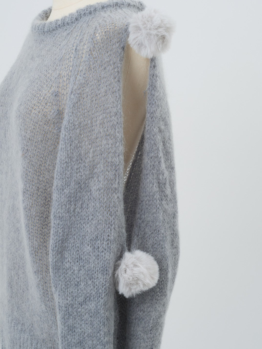 ファーポンポンニット ene