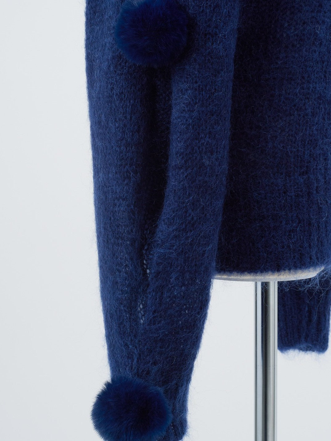 ファーポンポンニット ene