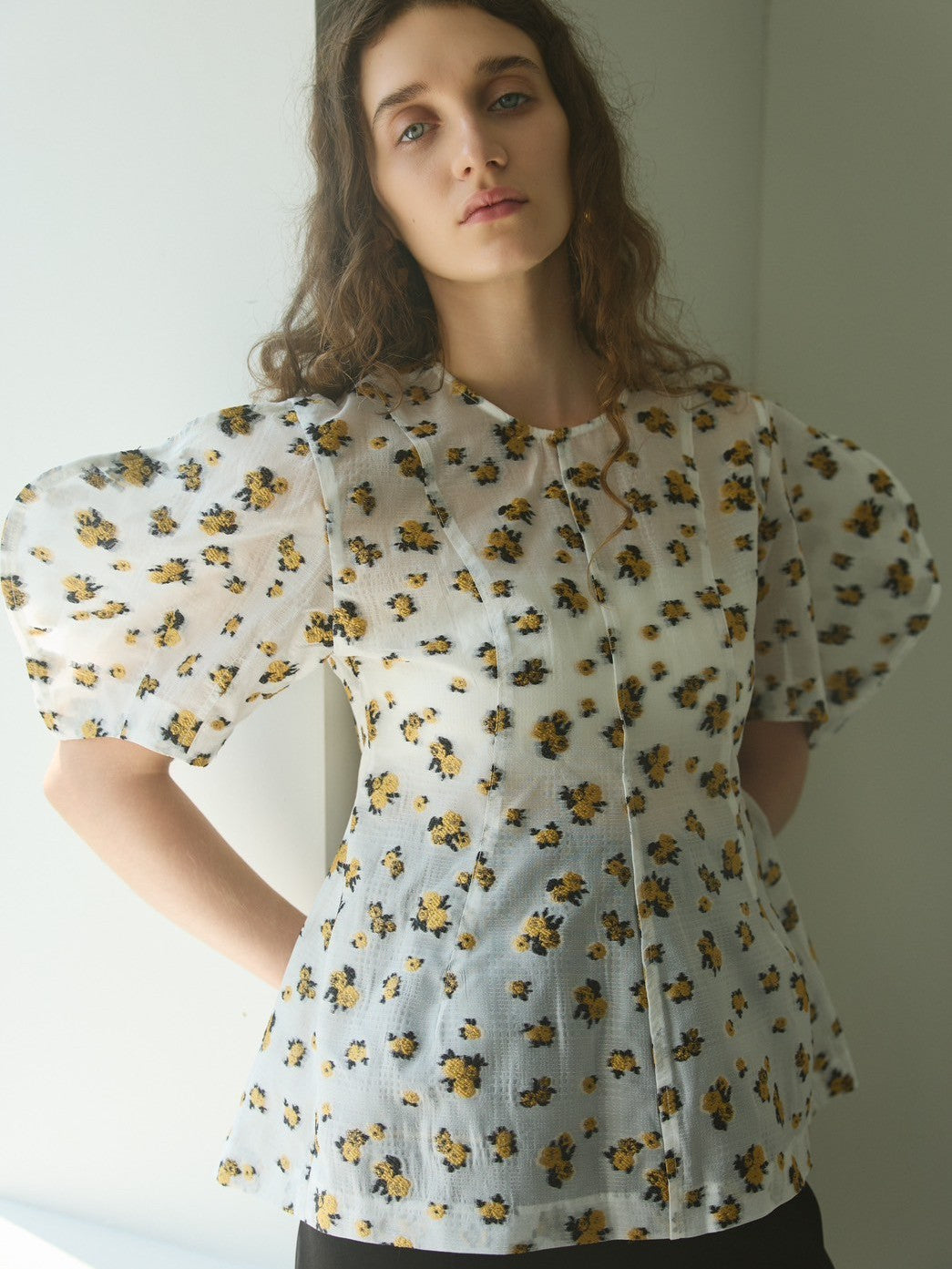 フラワージャガードトップス Floran