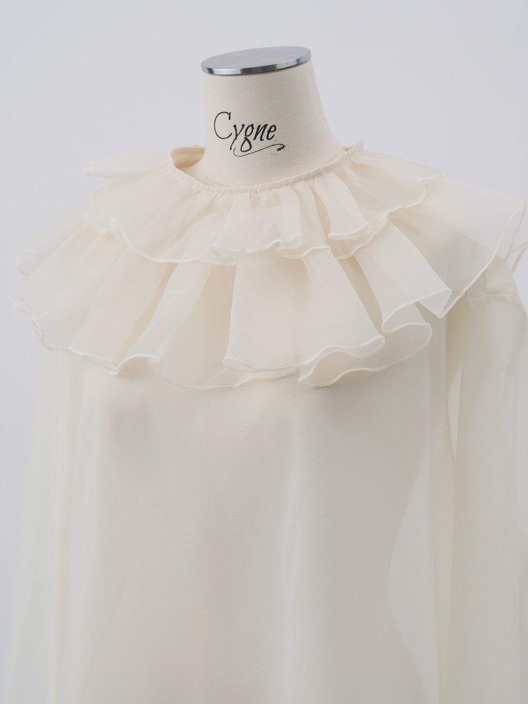 フリルオーガンジーブラウス Gwenn