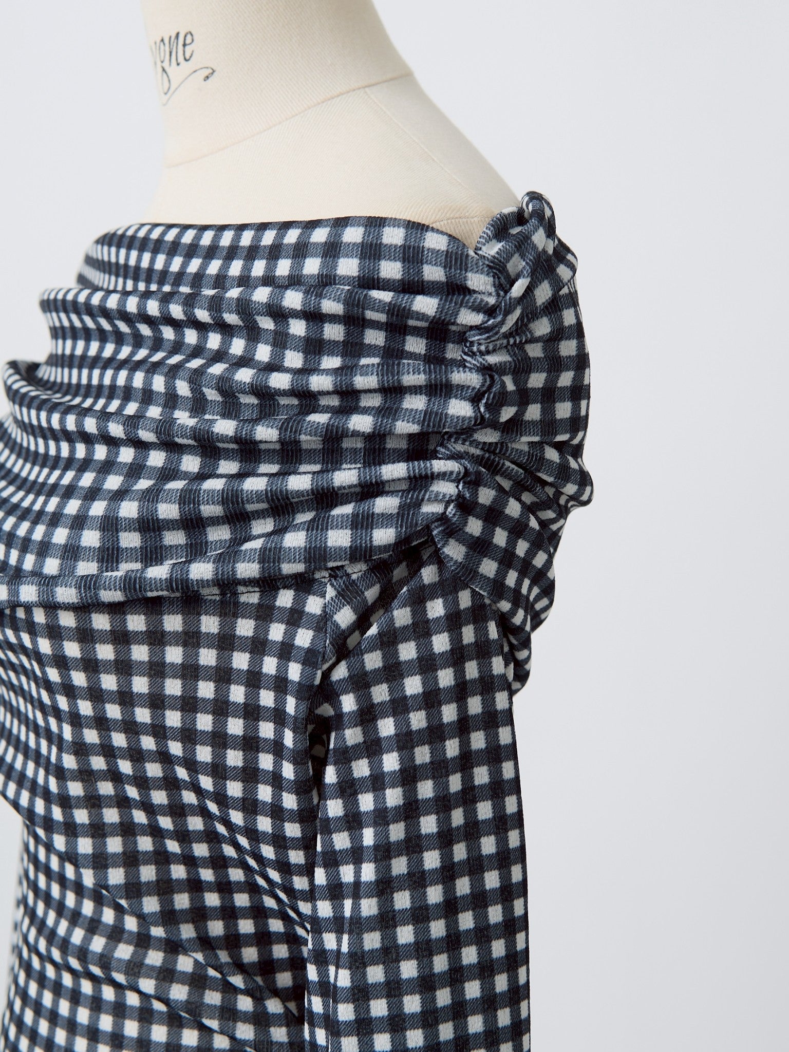 ギンガムオフショルトップス Namie