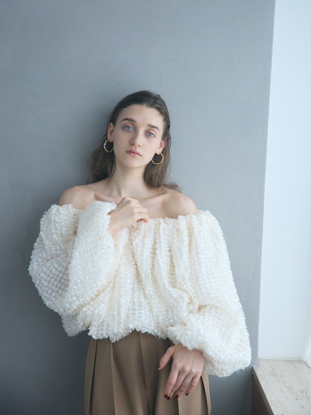 カットジャガードオフショルブラウス Nonce