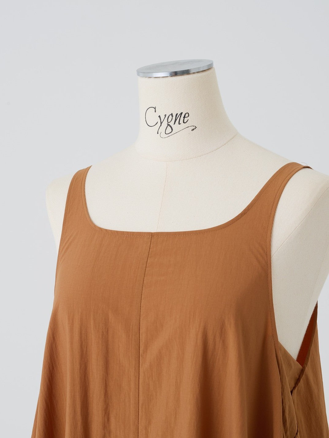 バックコンシャスリボンワンピース Olivie