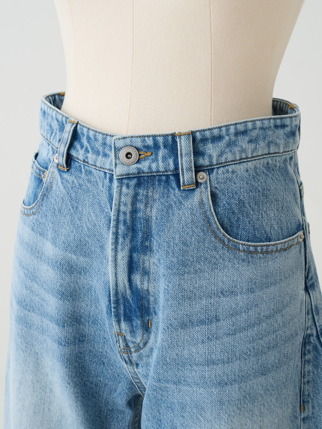 カーヴィーデニム Rem