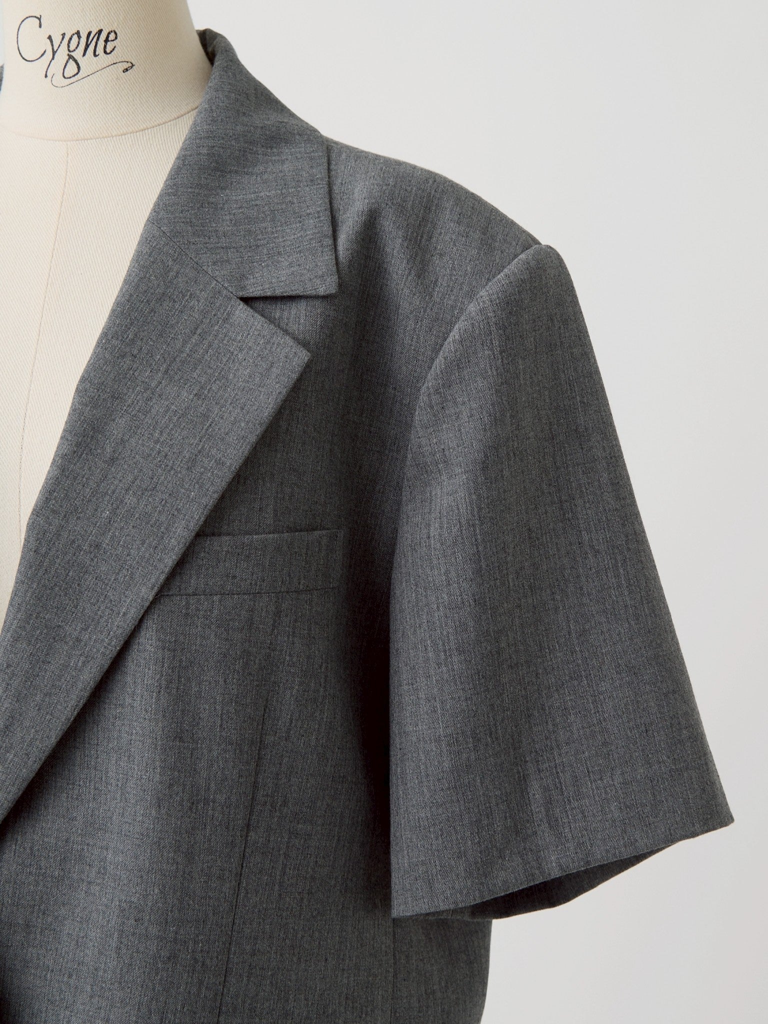 半袖ジャケット Rey