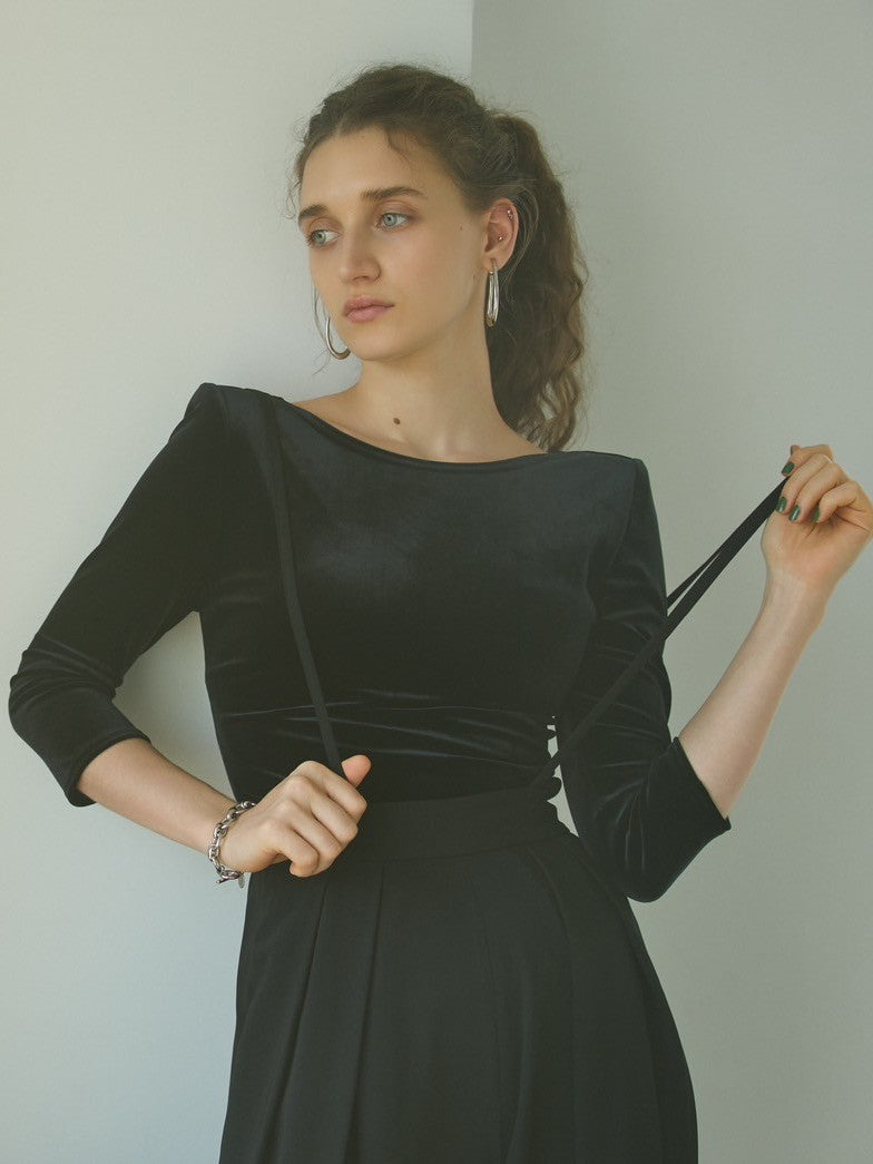 Riane back-open velour top
