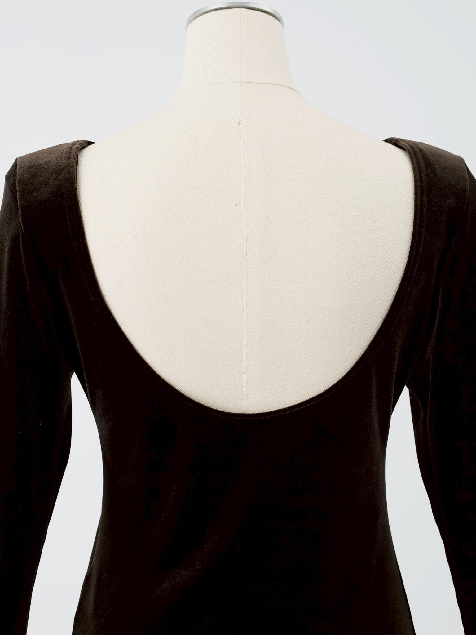 バックオープンベロアトップス Riane (パッドなし)