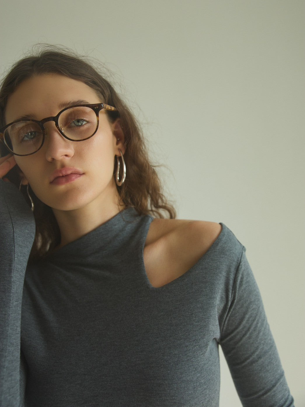 ショルダーオープンカットオフT Colas