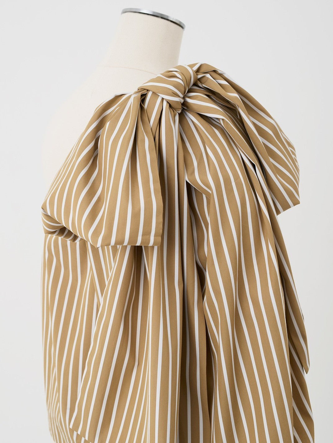 Veronica One-Shoulder Ribbon Top