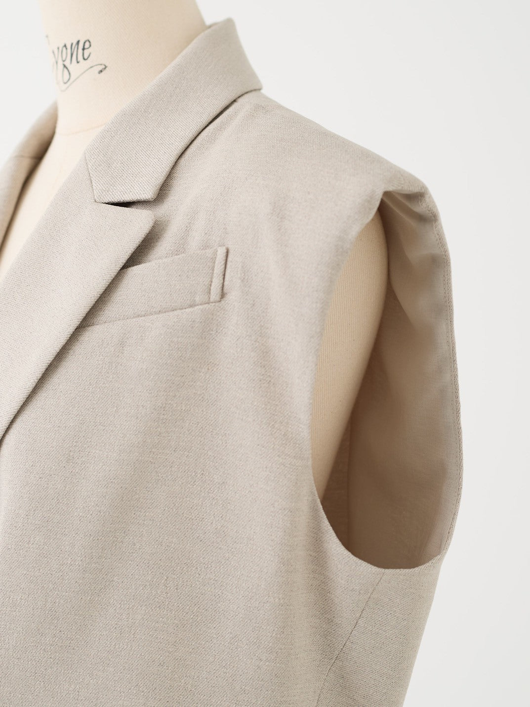 パワショルショート丈ジレ Patric