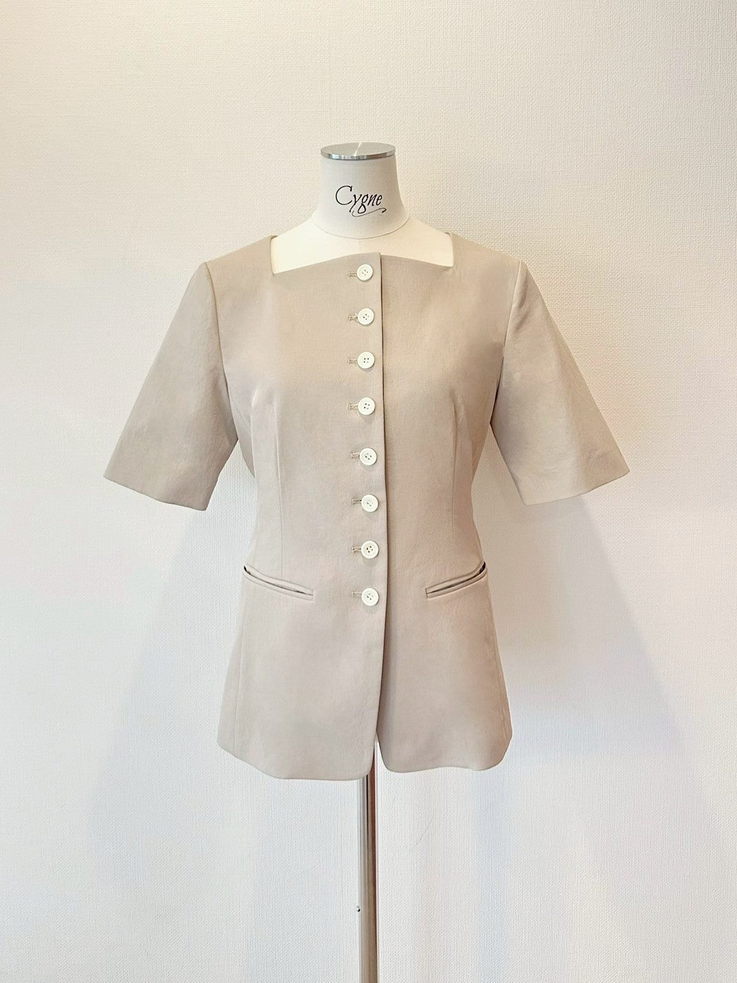 Square collar short sleeve jacket Chary