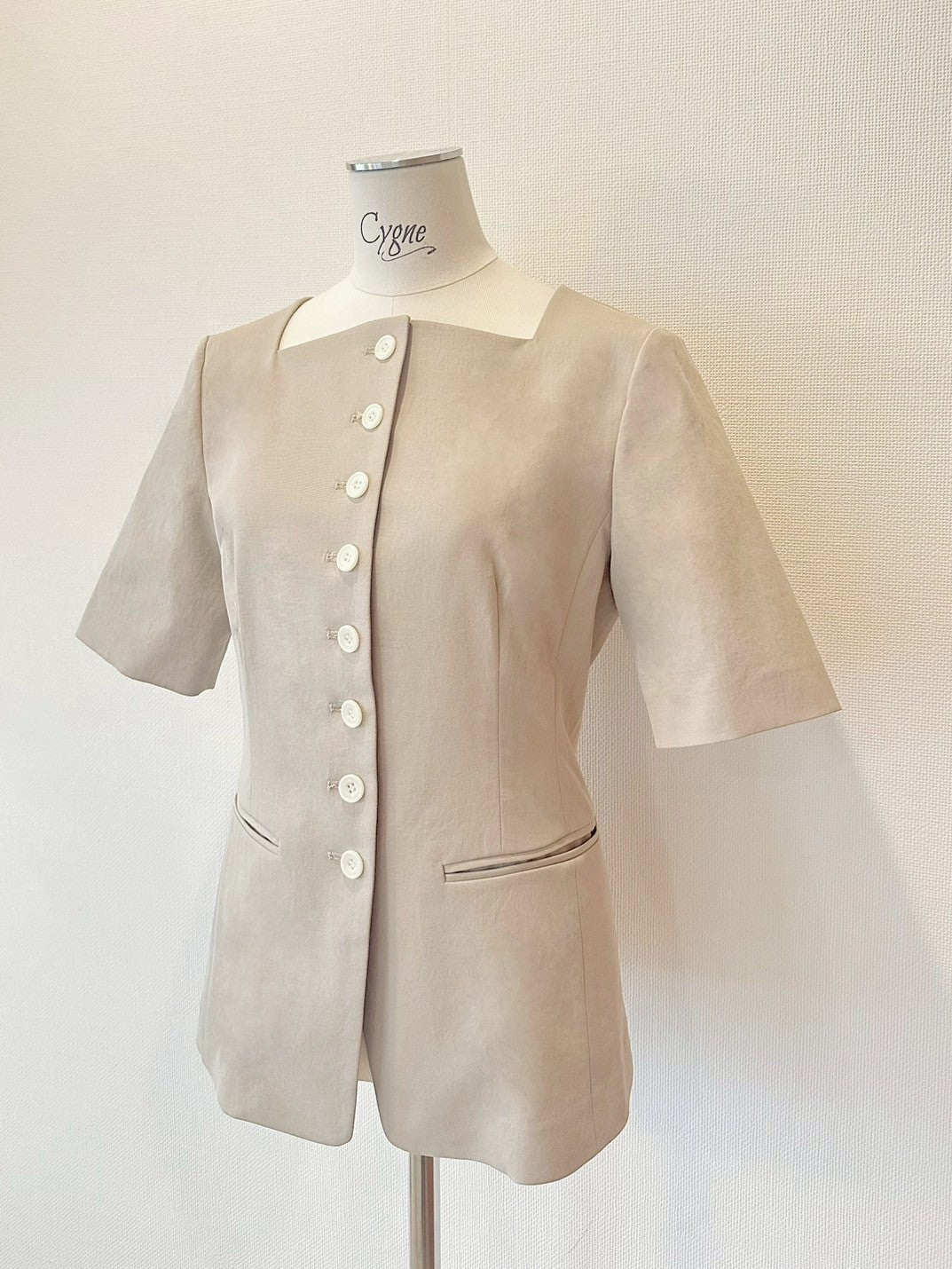 Square collar short sleeve jacket Chary