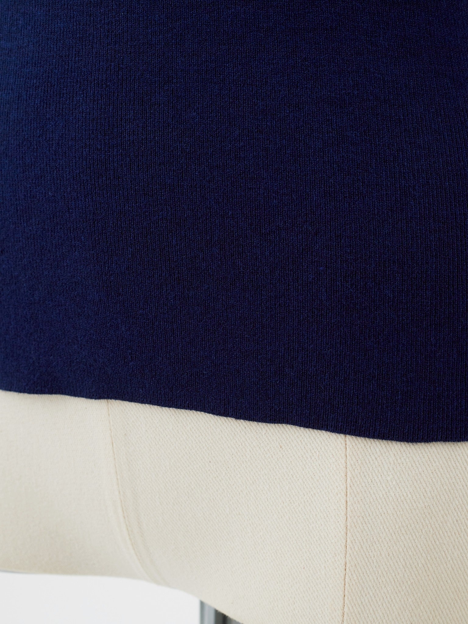 One-shoulder open knit elle