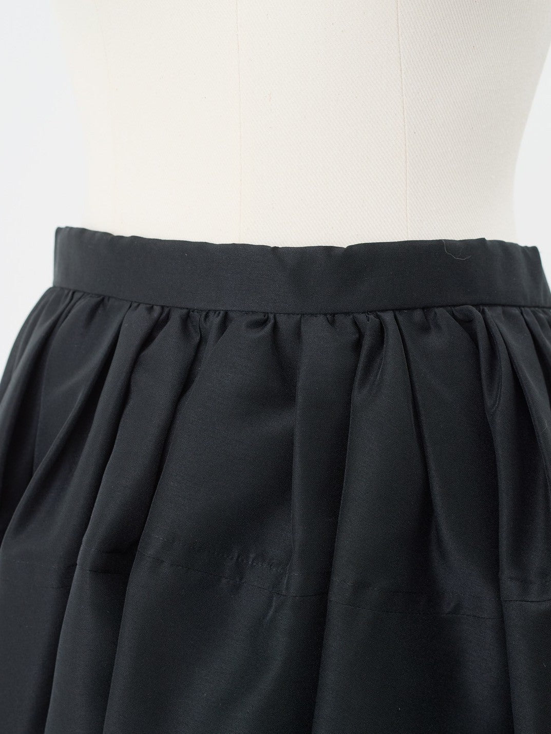 ドラマチックシアースカート mone