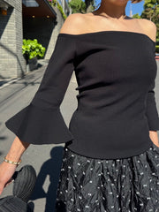 BLACK / FREE