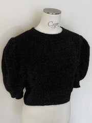 BLACK / FREE