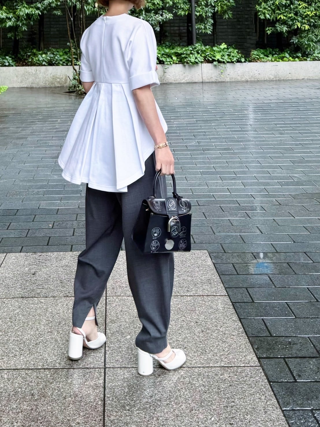 モデル身長:157.5㎝ / サイズ:FREE