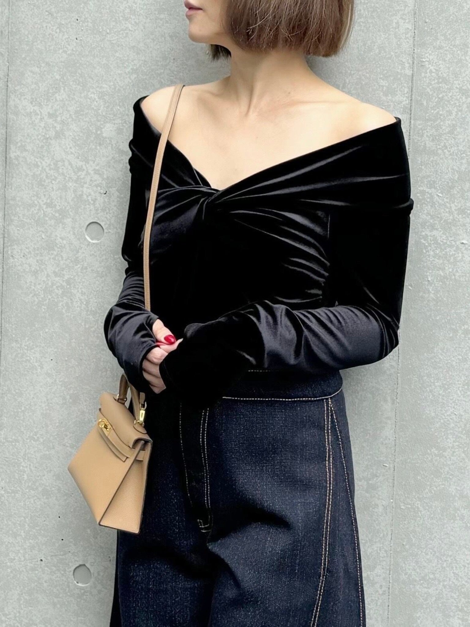 Twisted Off-the-Shoulder Top by Emmane