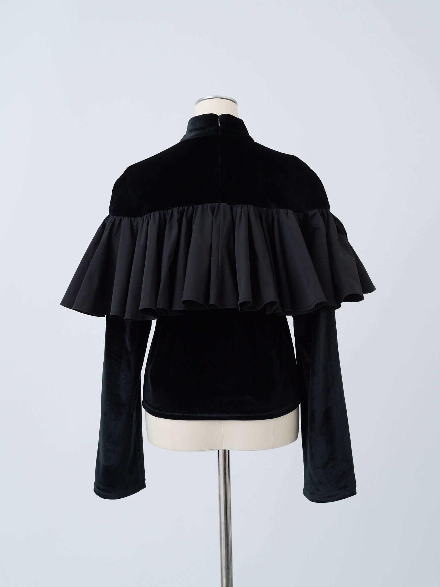 ベロアフロントフリルトップス Angeli