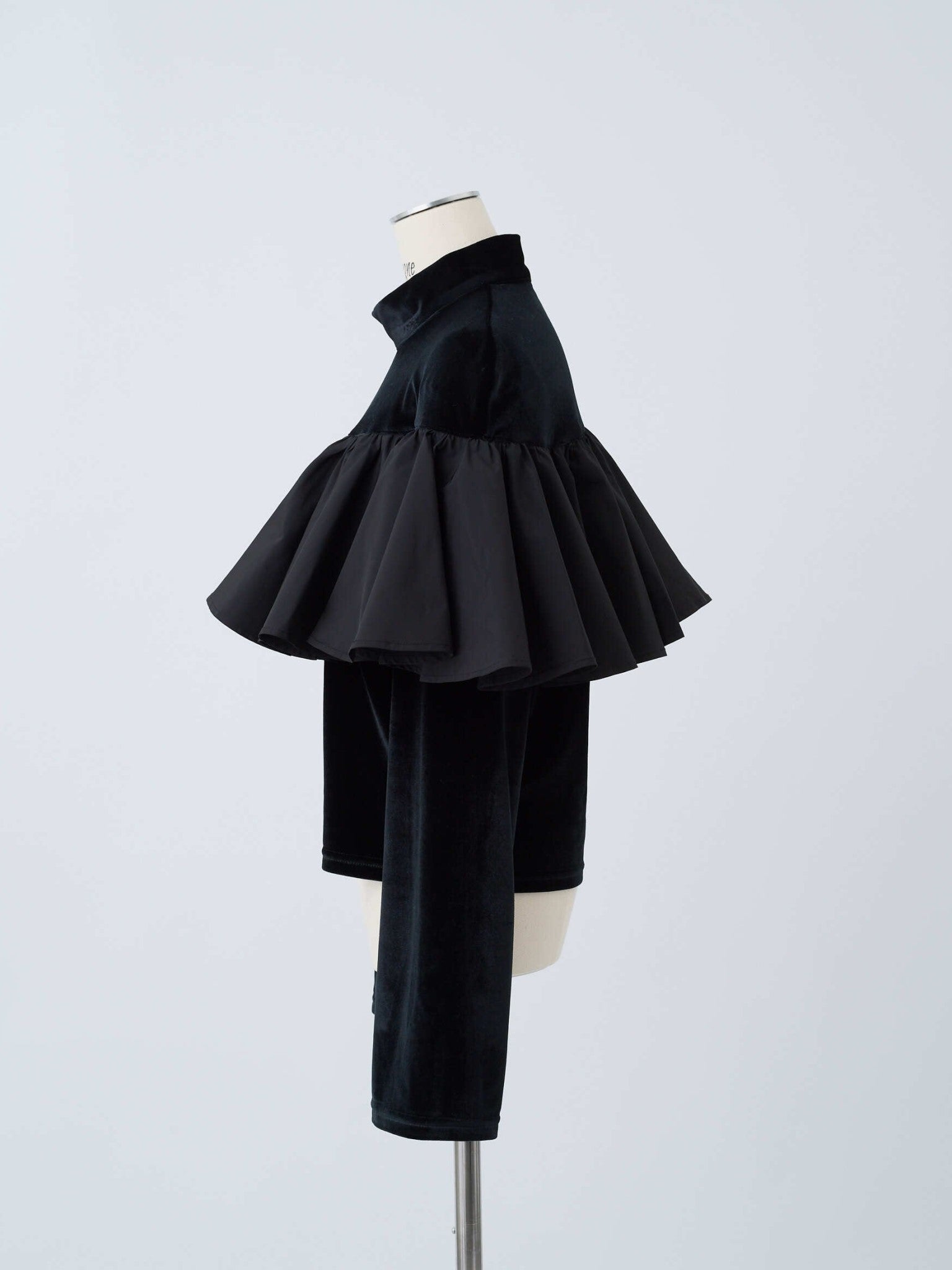 ベロアフロントフリルトップス Angeli