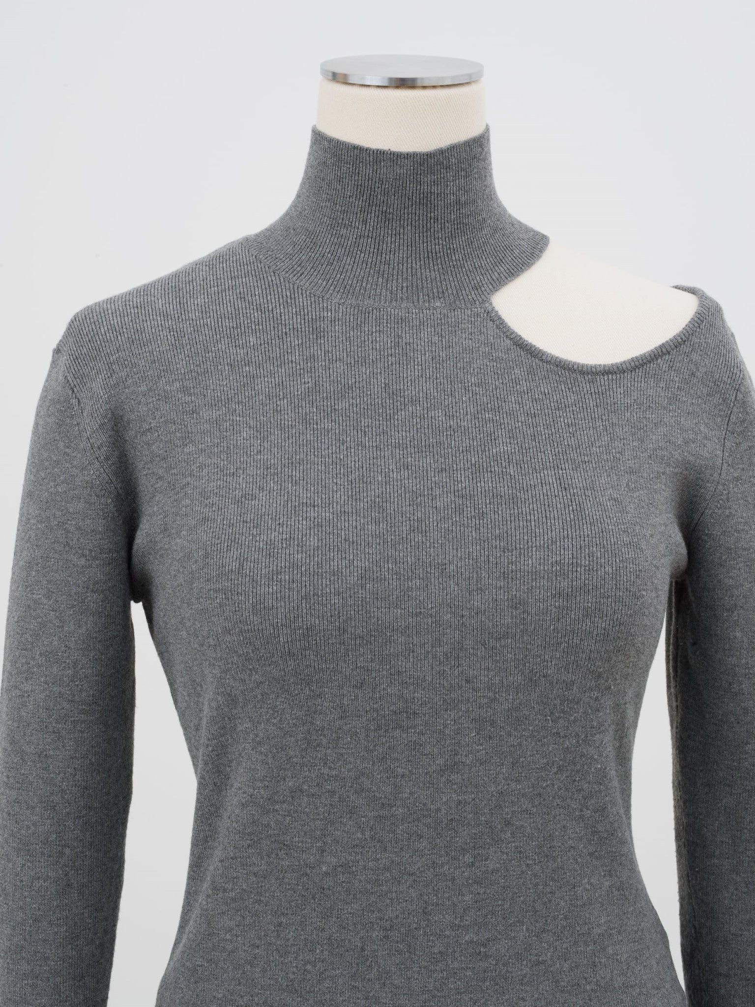 One-shoulder open knit elle