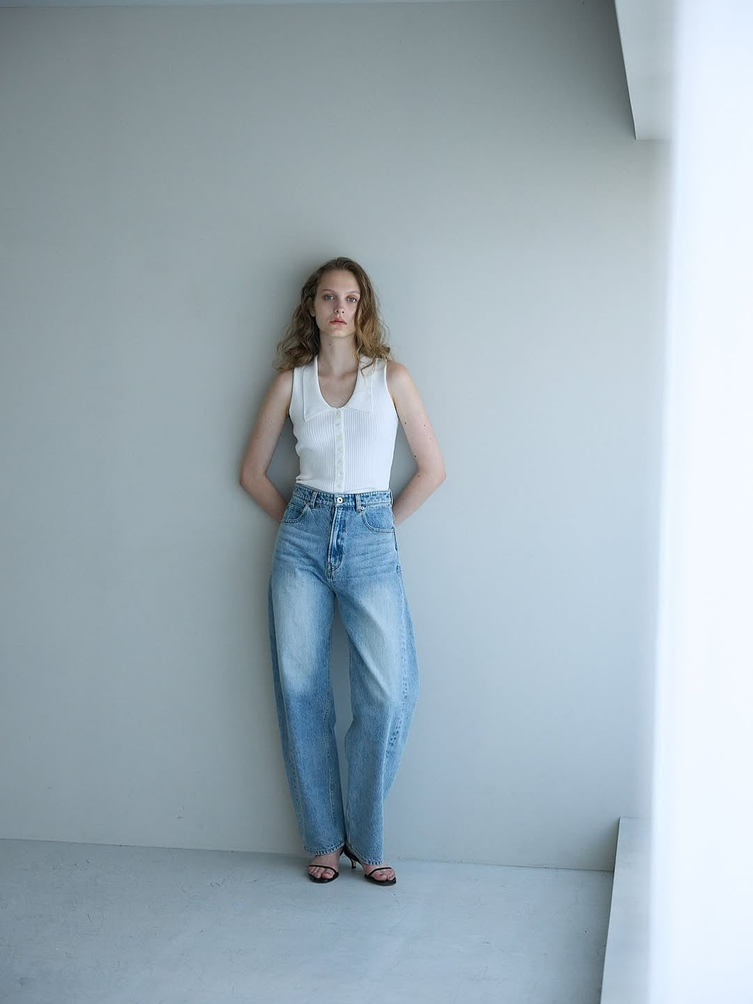 cygne カーヴィーデニム パンツ　シーニュ　サイズ1 Rem ブルー cygne カーヴィーデニム パンツ シーニュ サイズ1 Rem ブルー