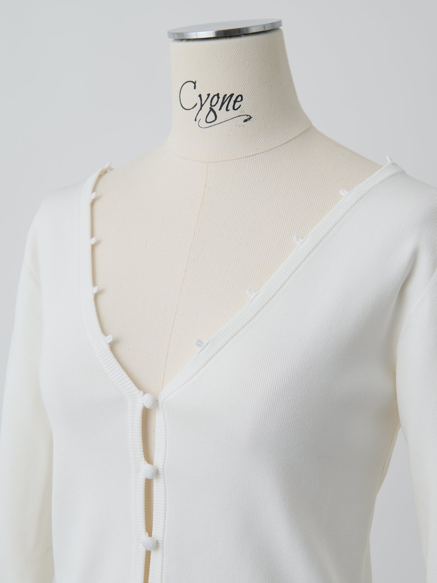 Vネックカーディガン Carine