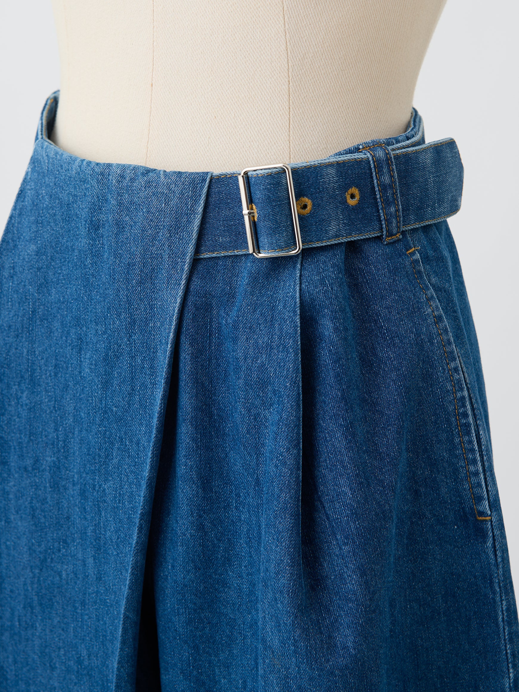 ベルテッドデニムパンツ Cloe