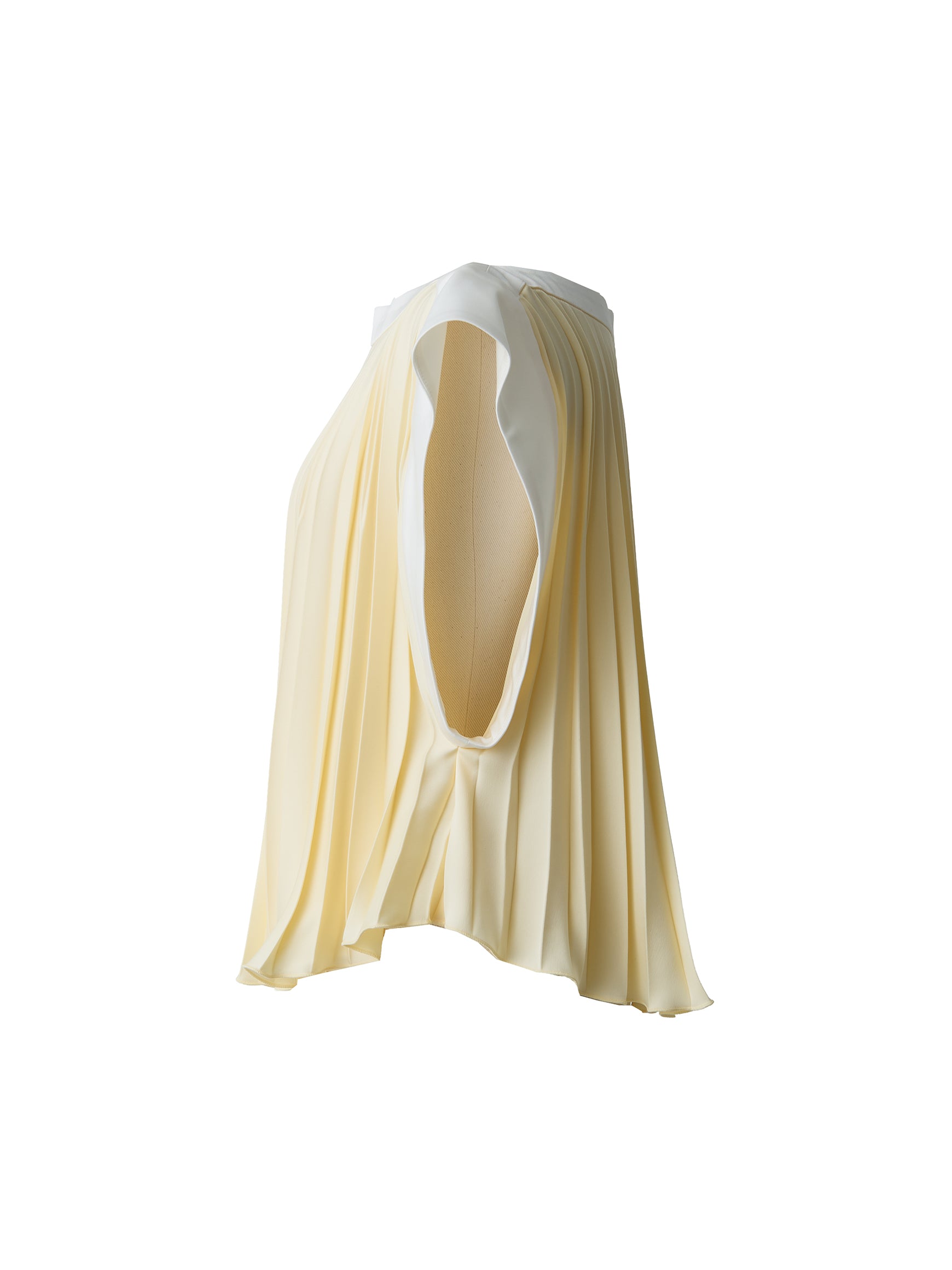Pleated flare top mass
