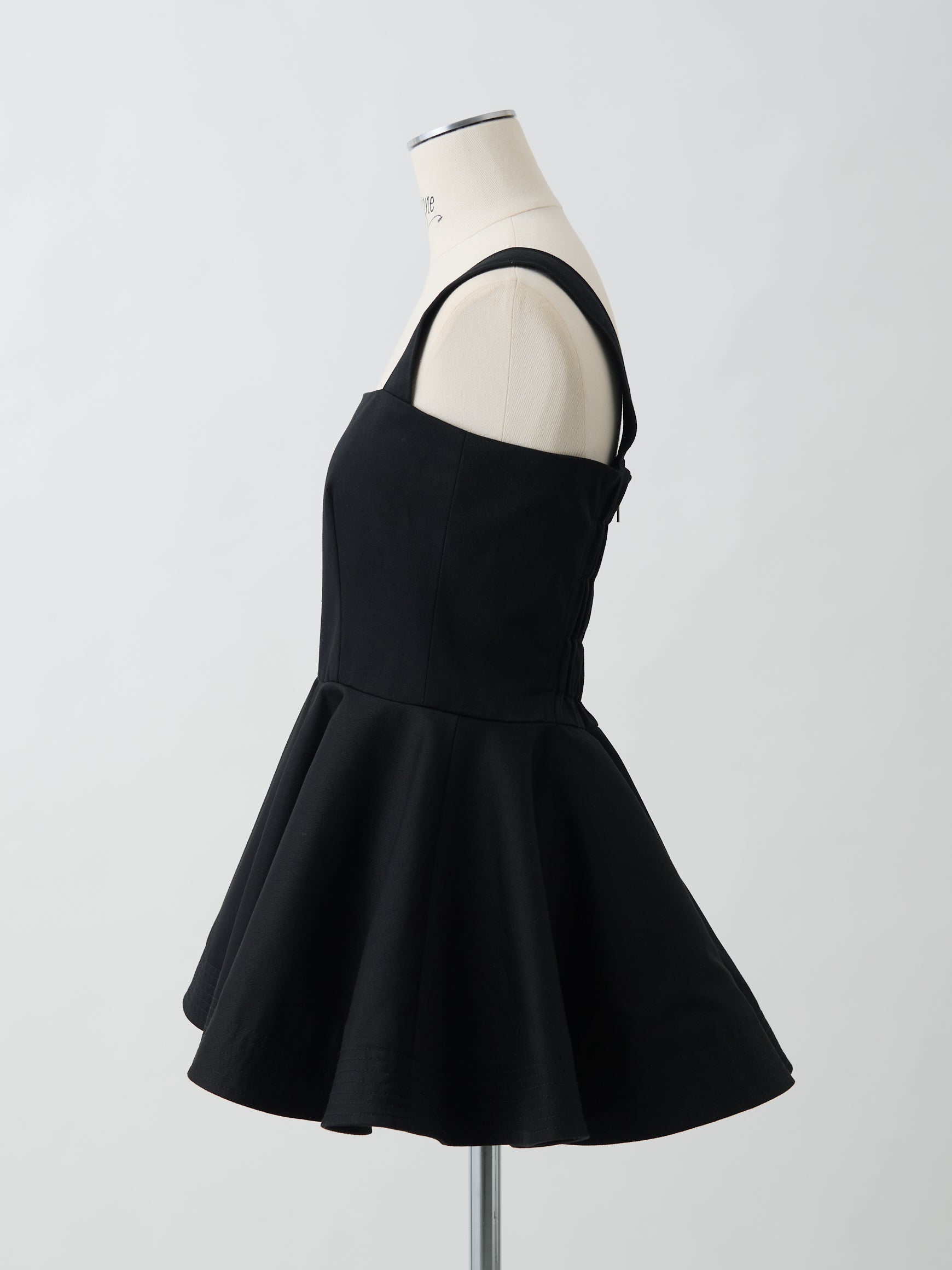 チノペプラムトップス Irine