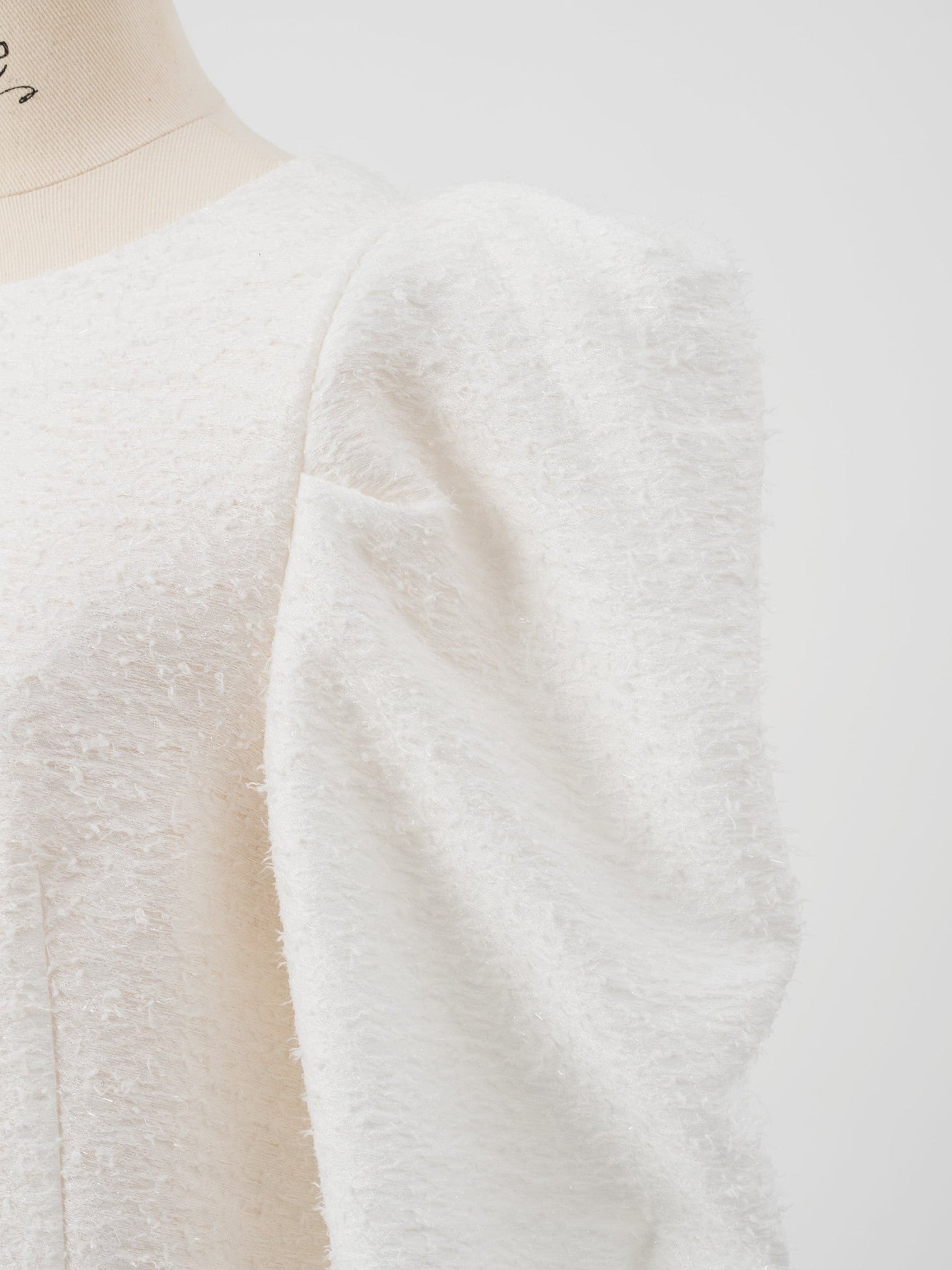 cygne とんがらないラメトップス ホワイトEvelyne 1 とんがらないラメトップス Evelyne｜Cygne(シーニュ) 公式サイト