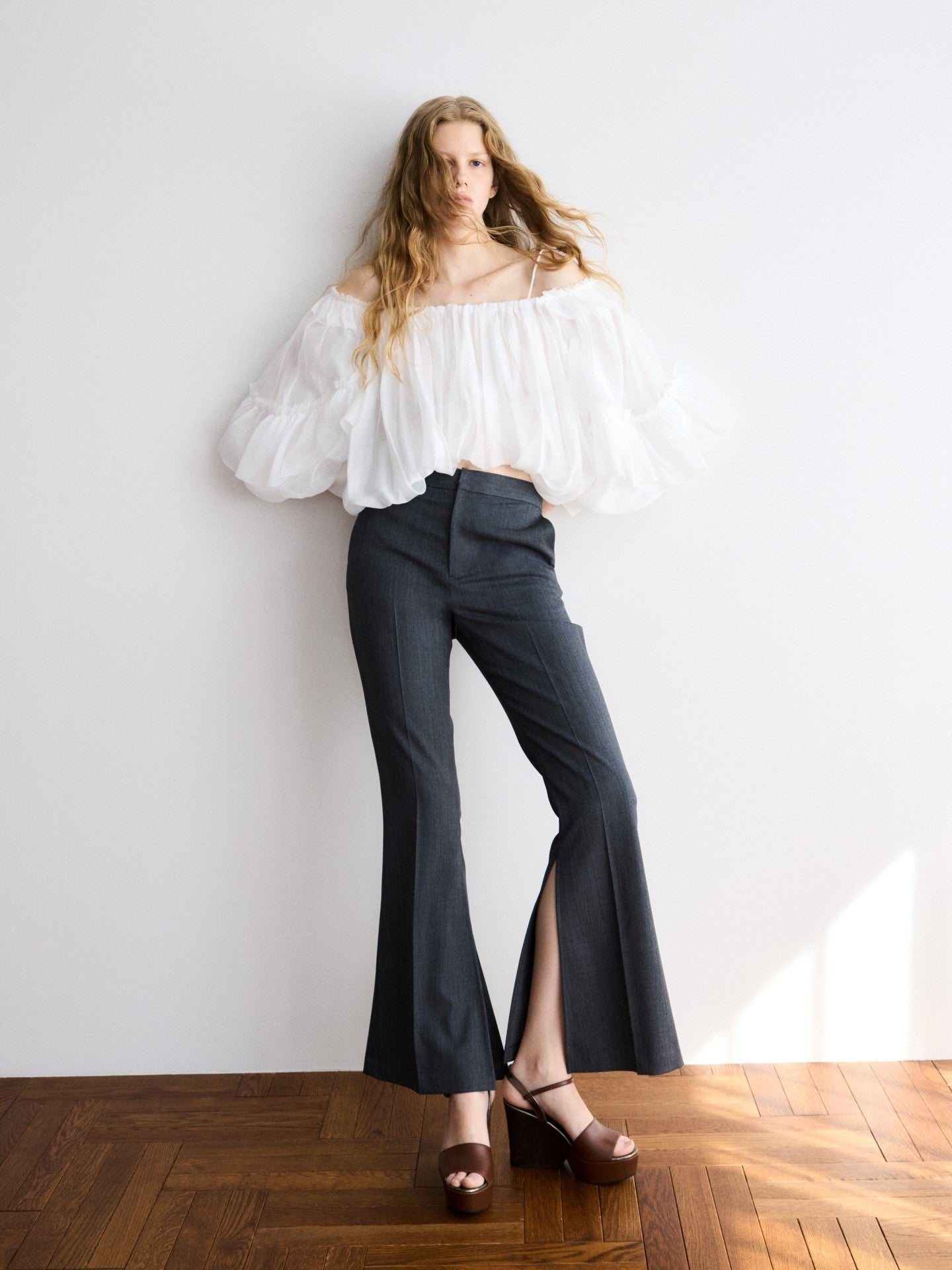 ソフトローンオフショルブラウス Yuna