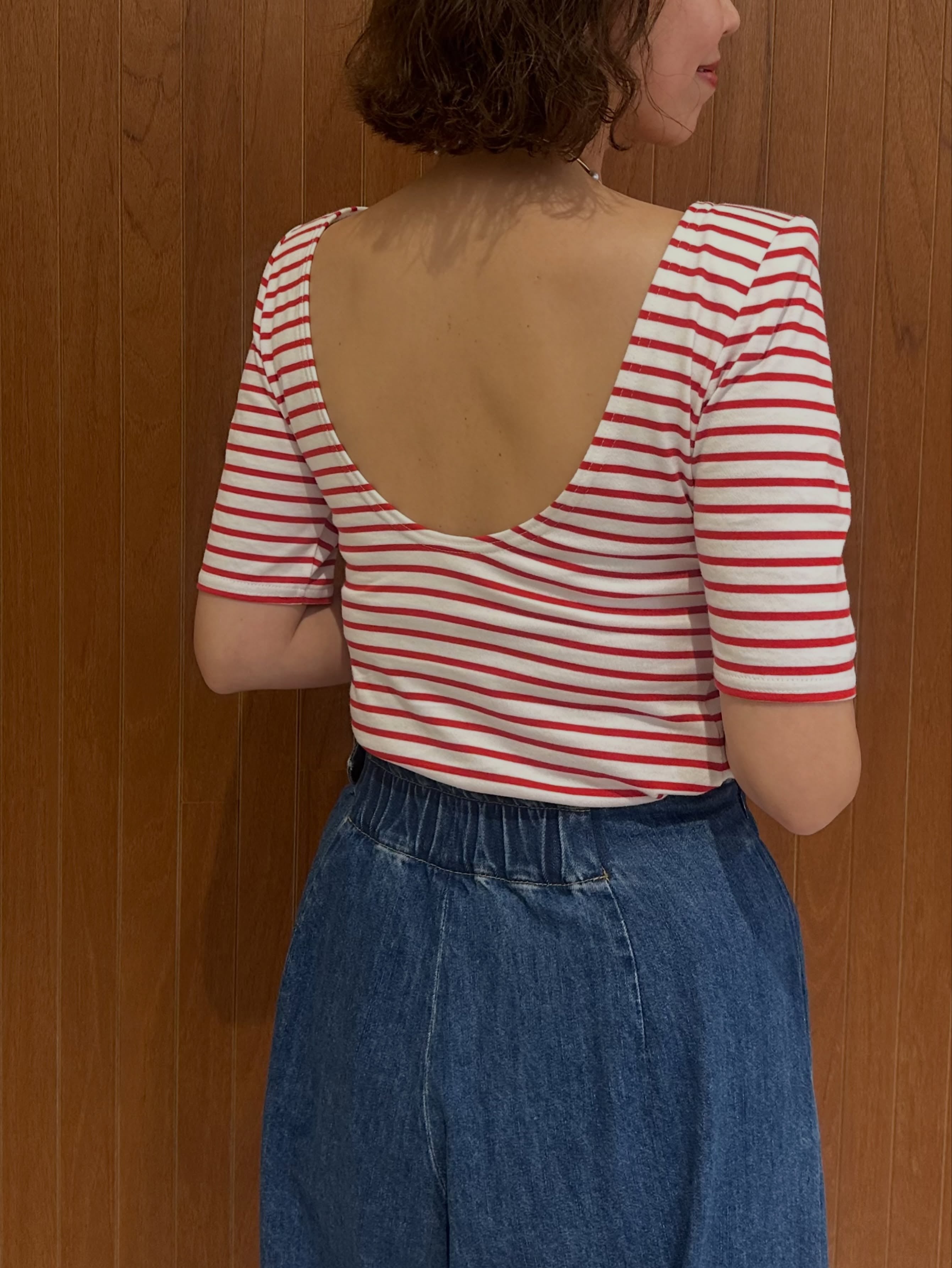 半袖バックオープントップス Rena